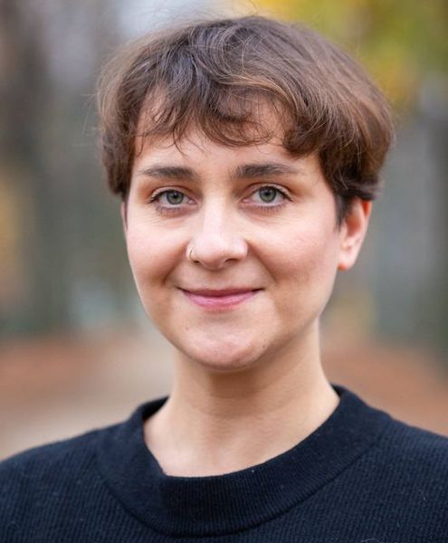 Wendy Ramola, Projektleiterein